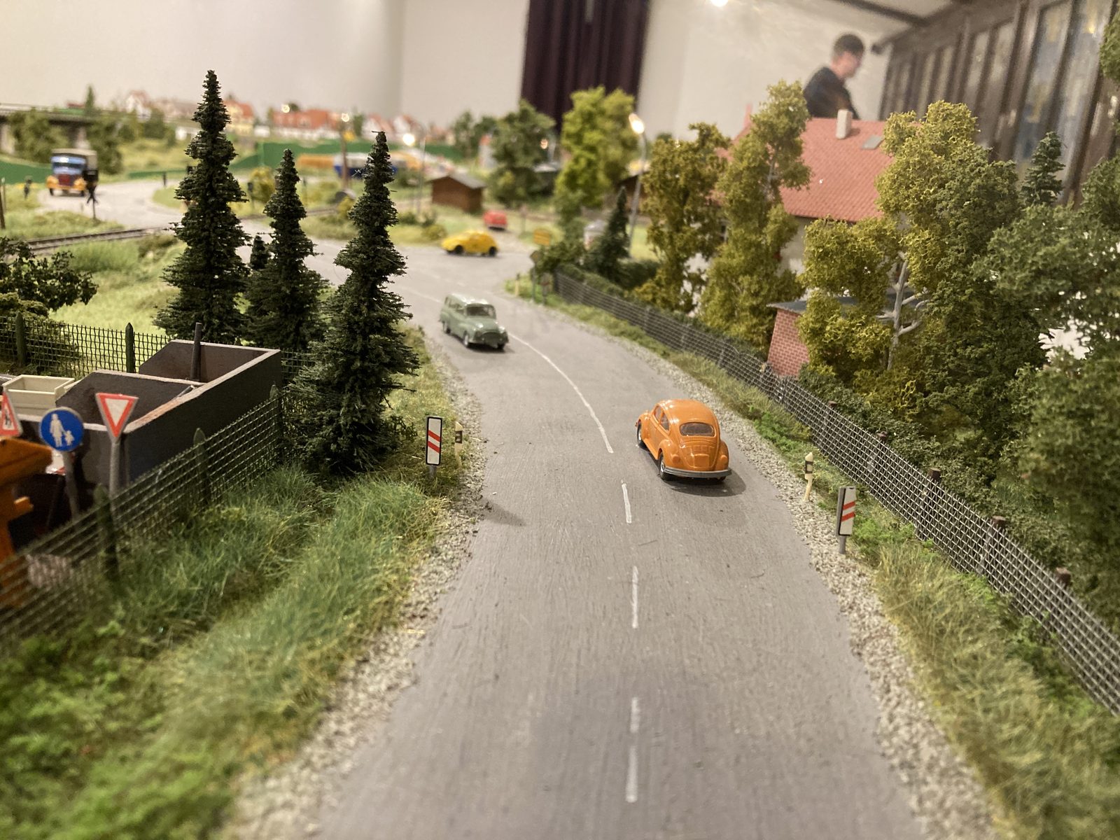 Bahnübergang bei Weinzierlein im Modell